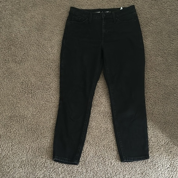 Old Navy high-rise OG street black jeans, size 4 petite - Picture 2 of 9